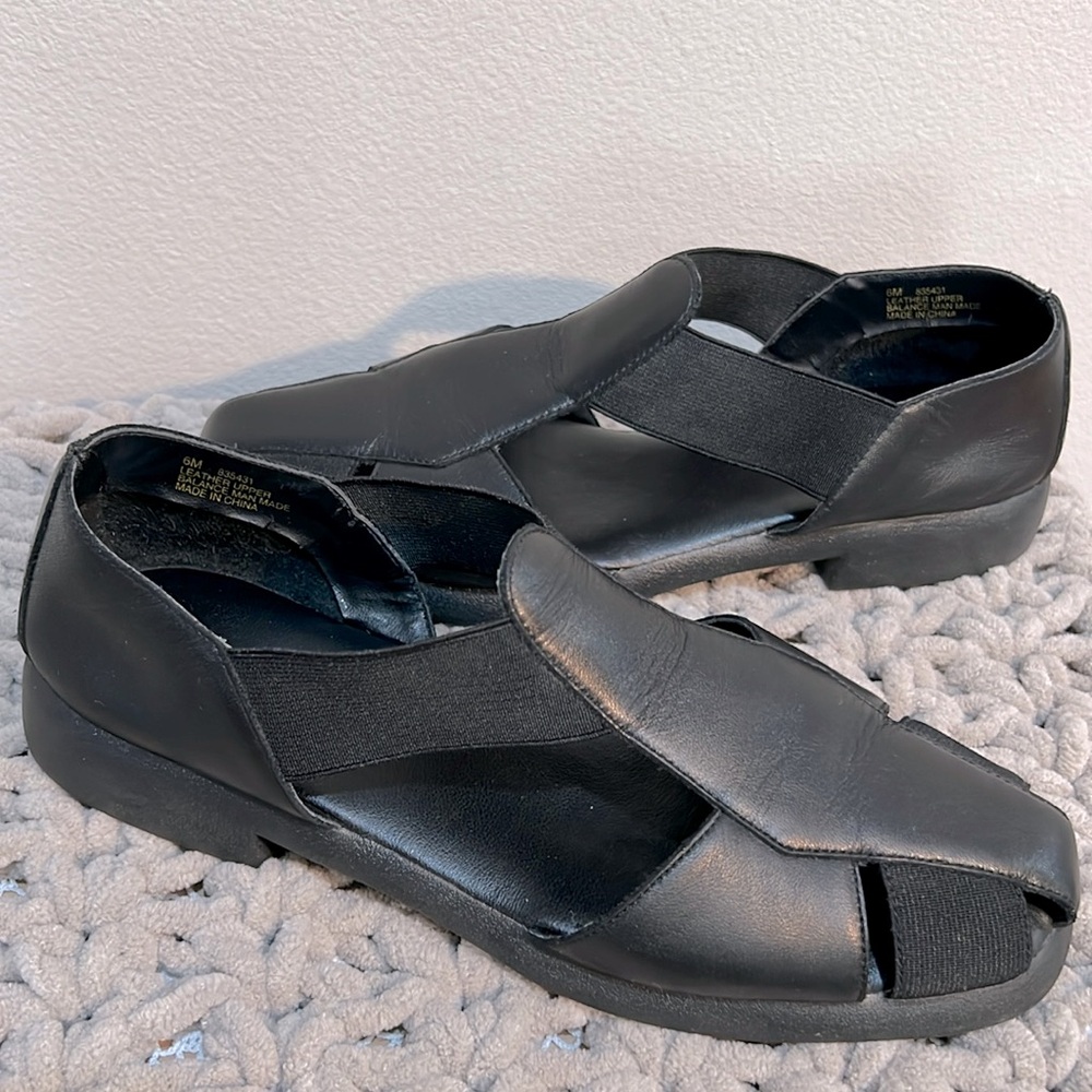 What’s what black leather sandals